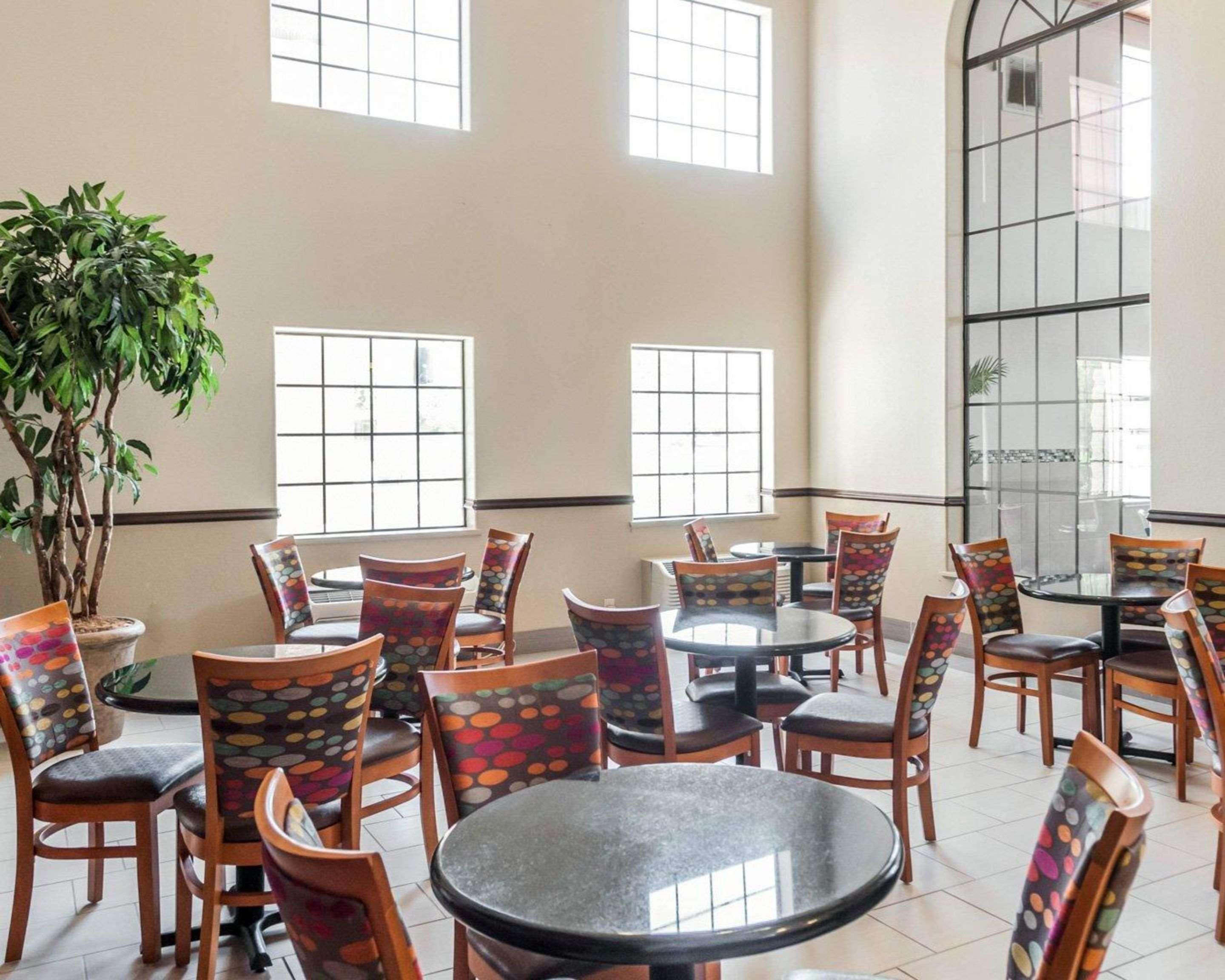 Quality Inn & Suites Albuquerque West Εξωτερικό φωτογραφία