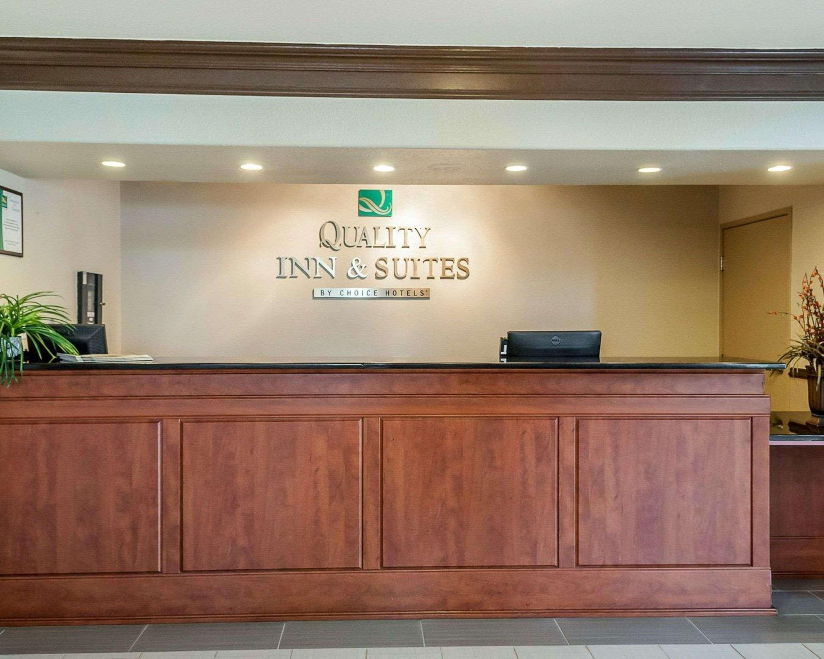 Quality Inn & Suites Albuquerque West Εξωτερικό φωτογραφία