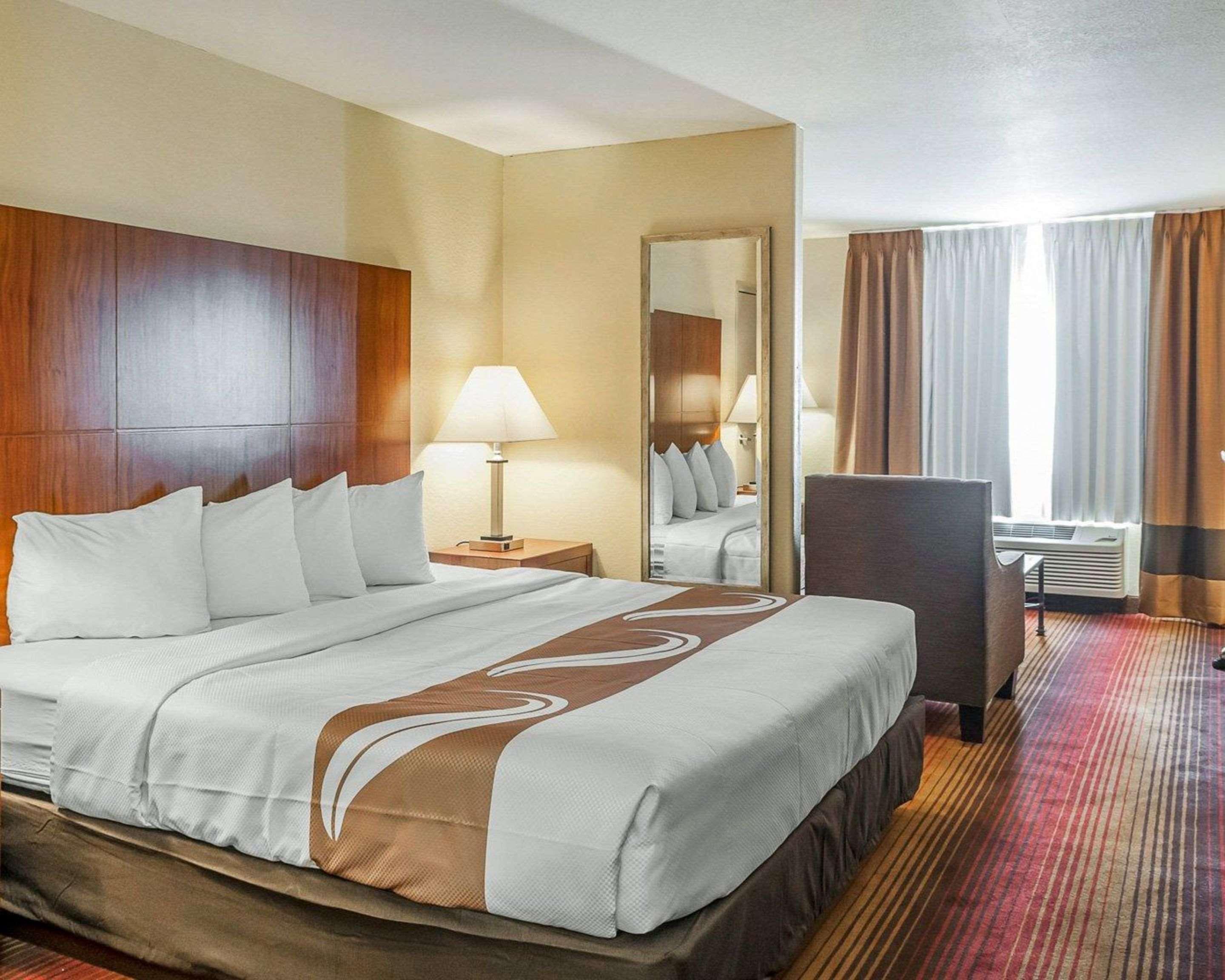 Quality Inn & Suites Albuquerque West Εξωτερικό φωτογραφία