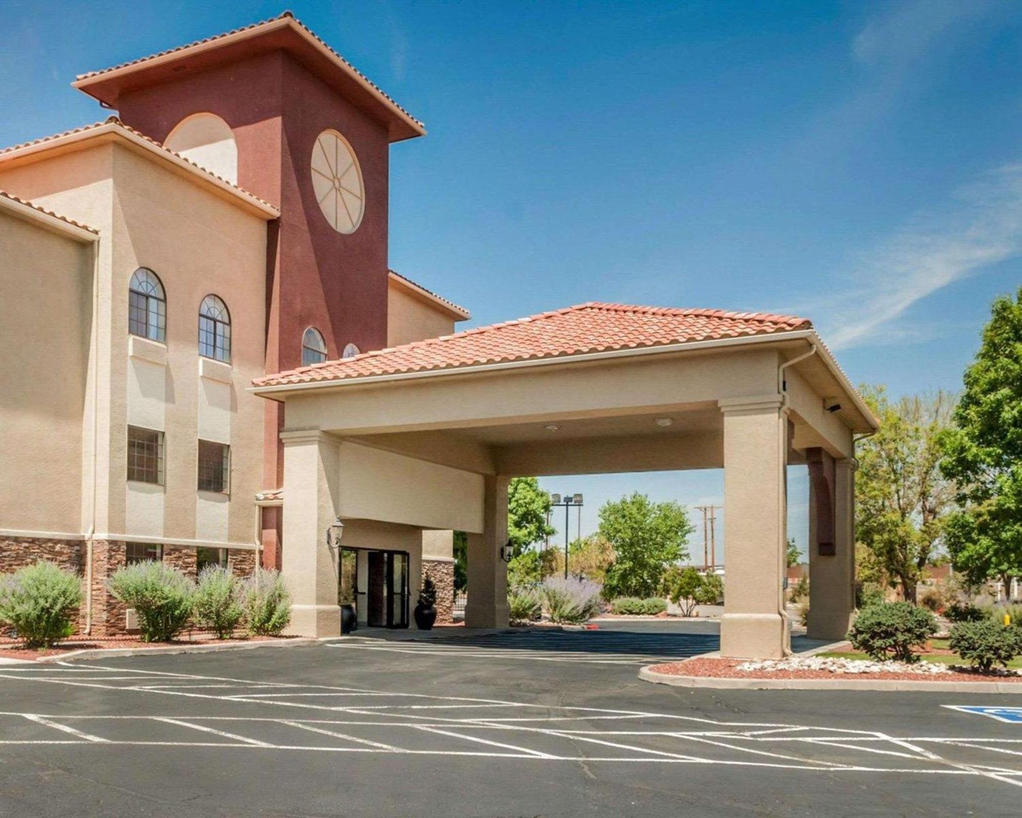 Quality Inn & Suites Albuquerque West Εξωτερικό φωτογραφία