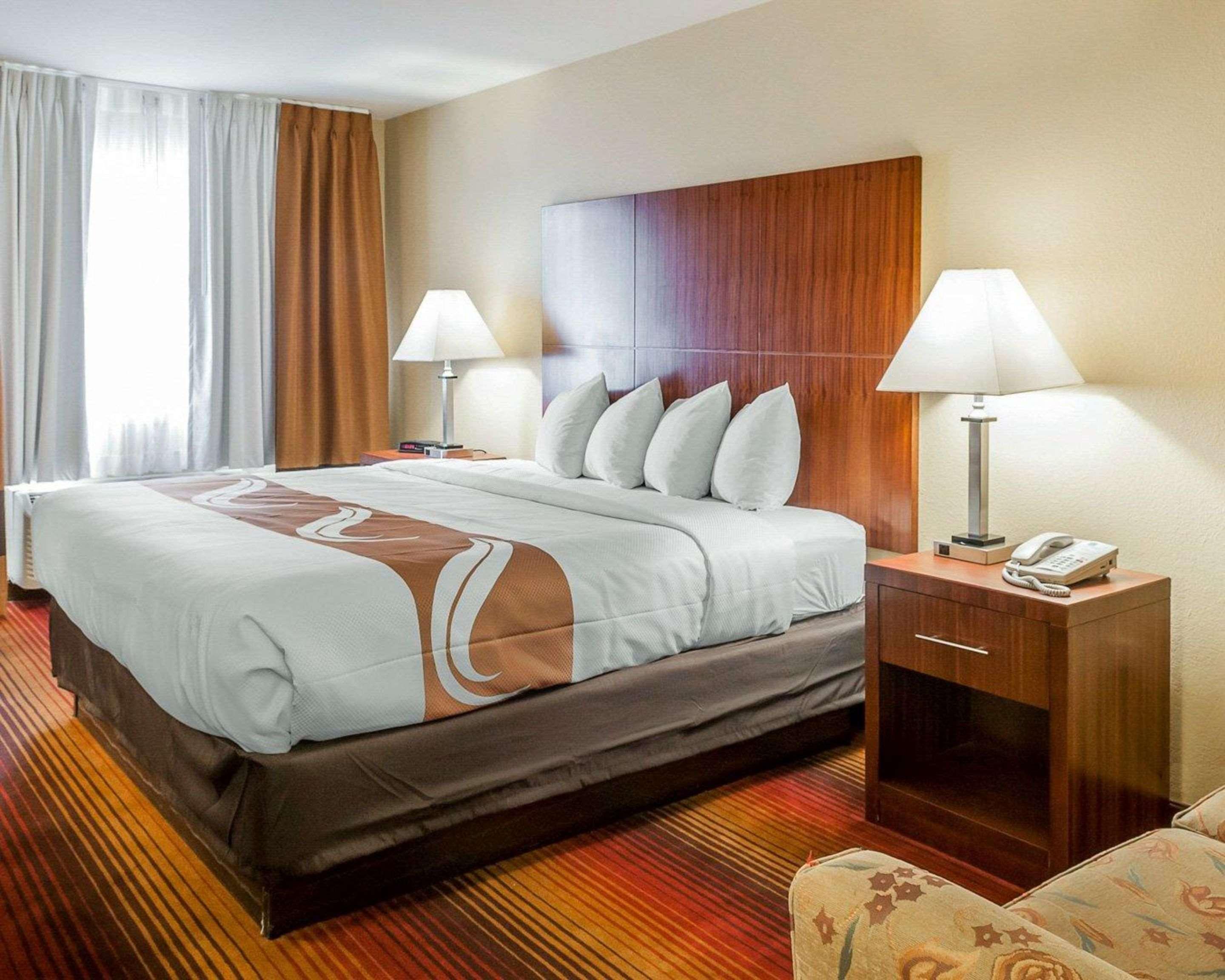 Quality Inn & Suites Albuquerque West Εξωτερικό φωτογραφία