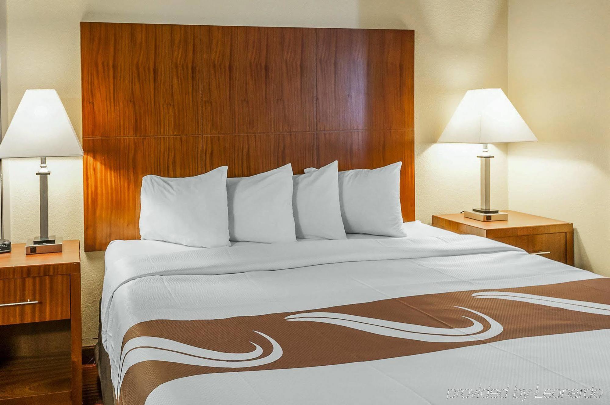 Quality Inn & Suites Albuquerque West Εξωτερικό φωτογραφία