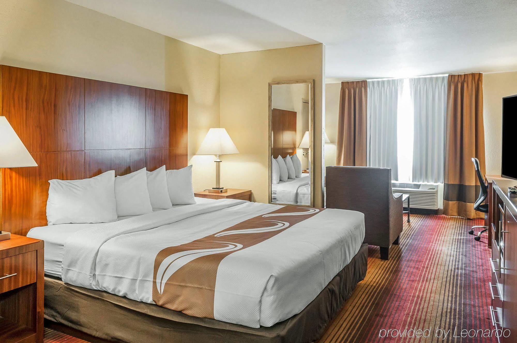 Quality Inn & Suites Albuquerque West Εξωτερικό φωτογραφία